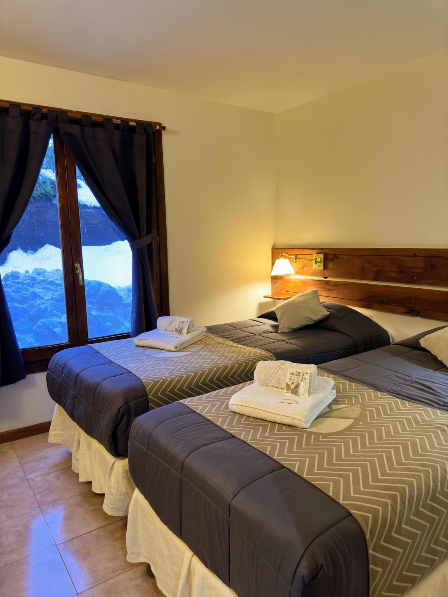 Posada Del Cipres Villa La Angostura Luaran gambar