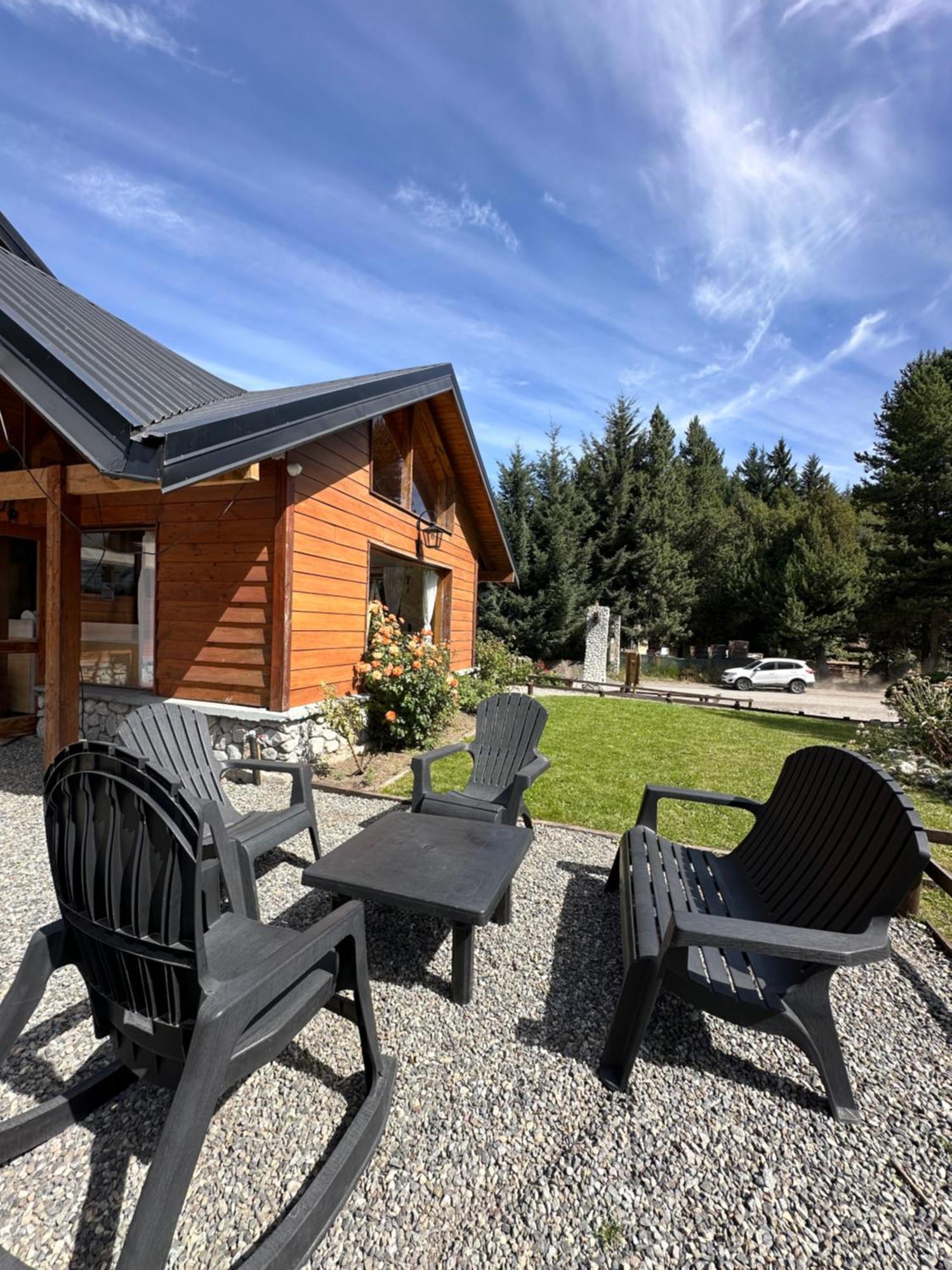 Posada Del Cipres Villa La Angostura Luaran gambar