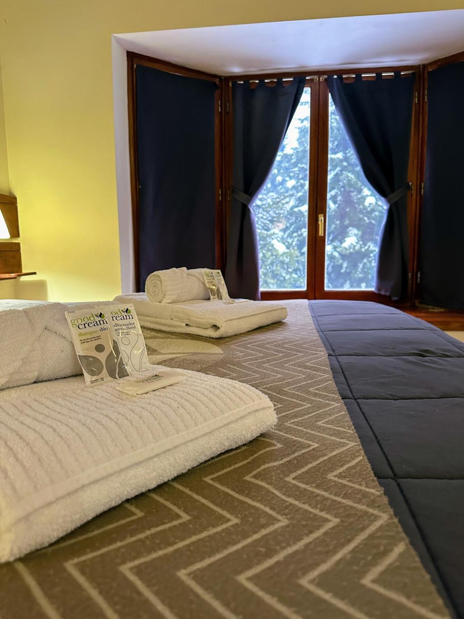 Posada Del Cipres Villa La Angostura Luaran gambar