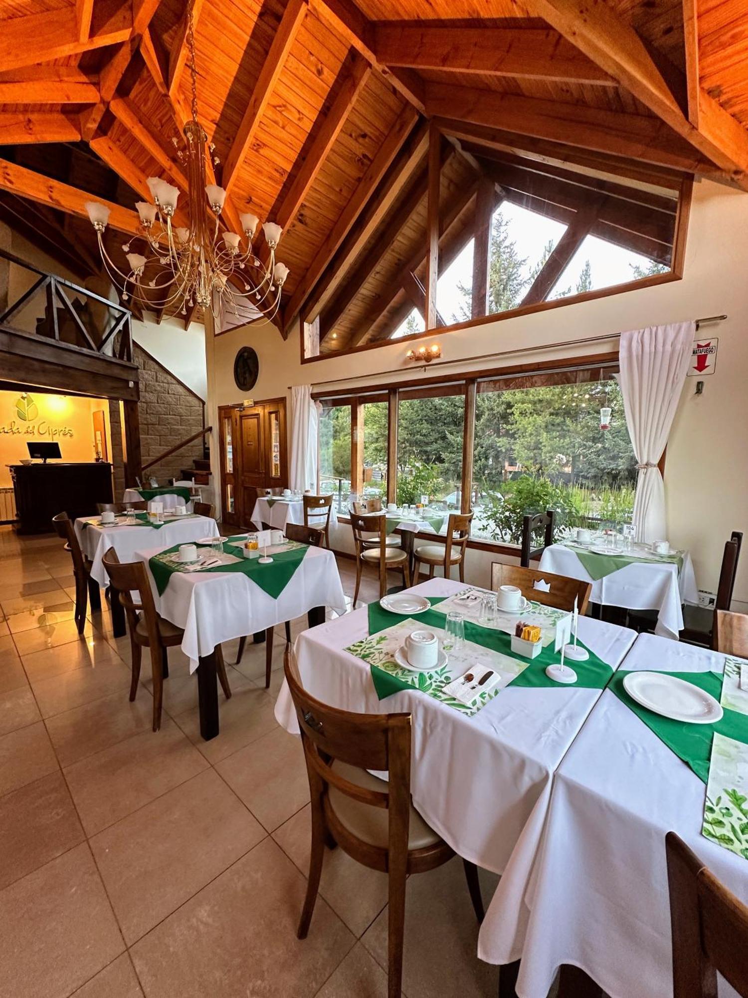 Posada Del Cipres Villa La Angostura Luaran gambar