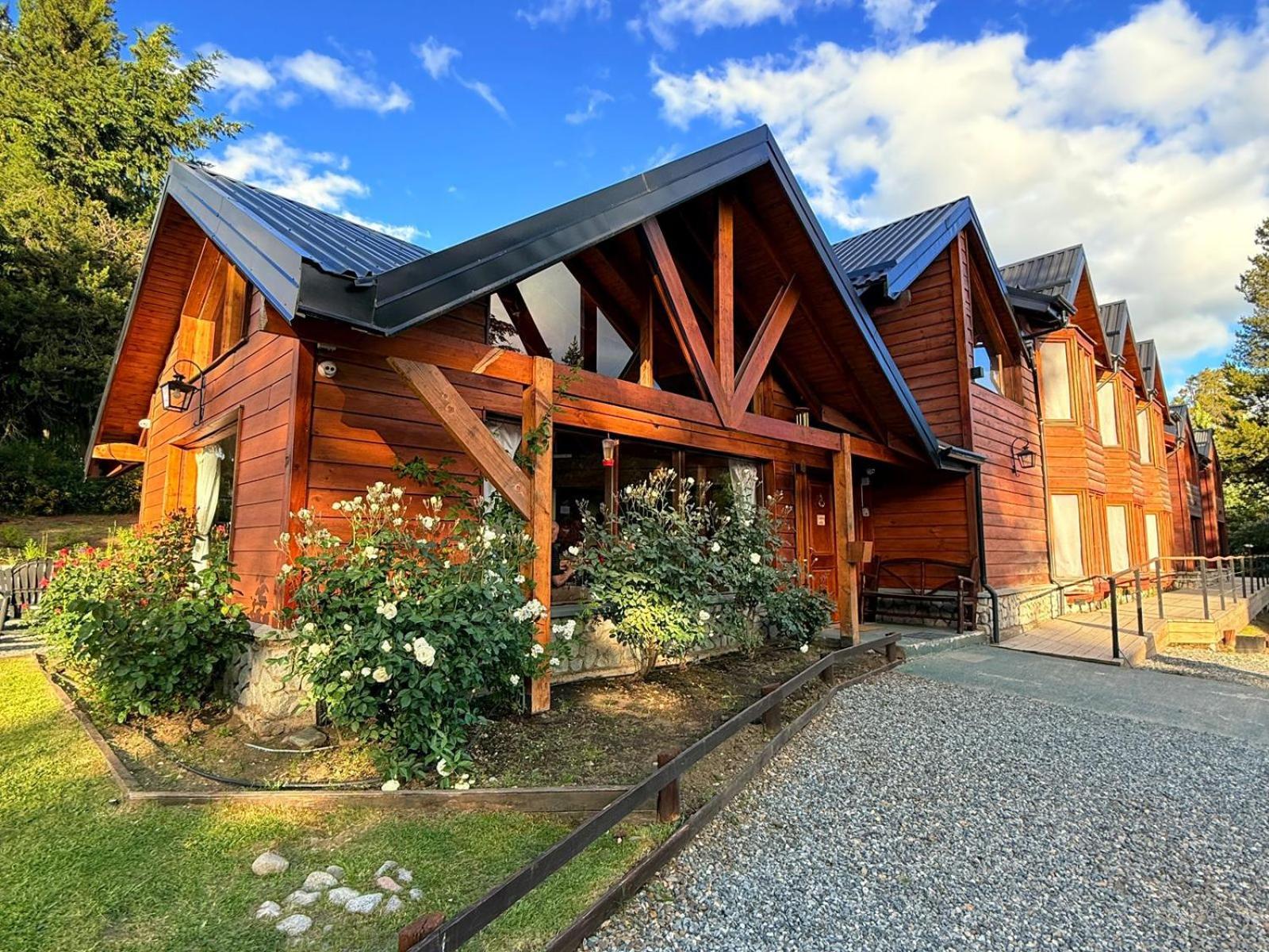 Posada Del Cipres Villa La Angostura Luaran gambar