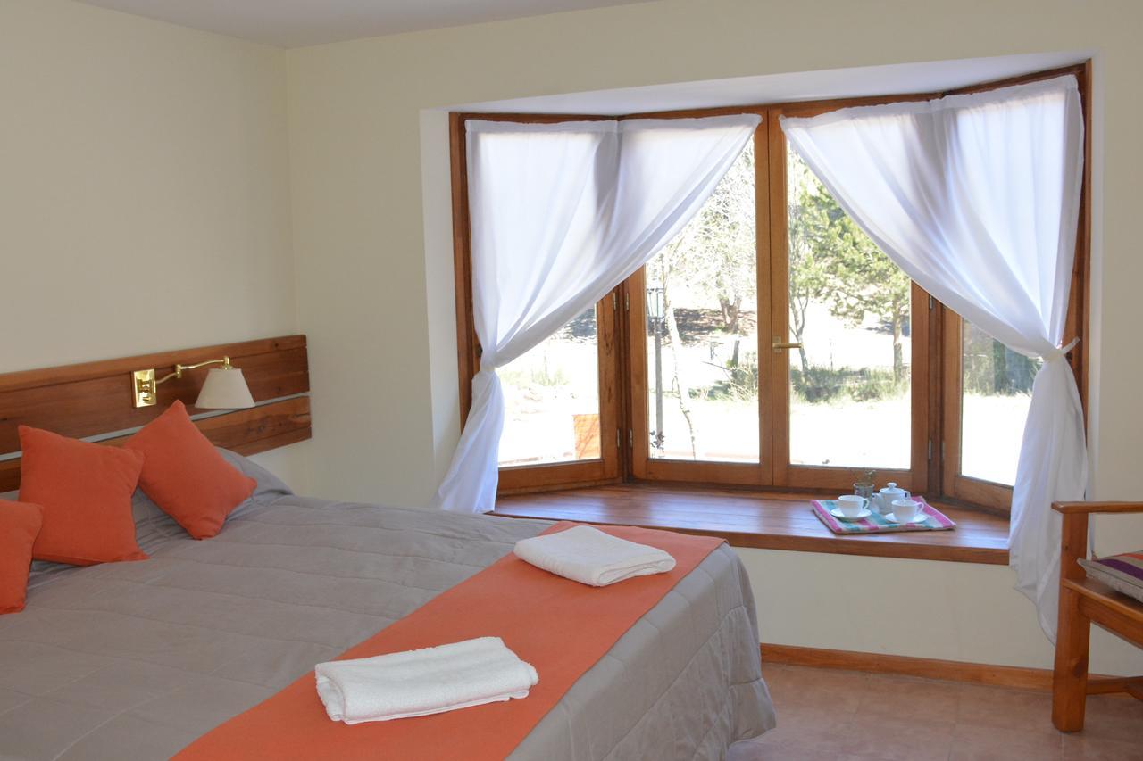 Posada Del Cipres Villa La Angostura Luaran gambar